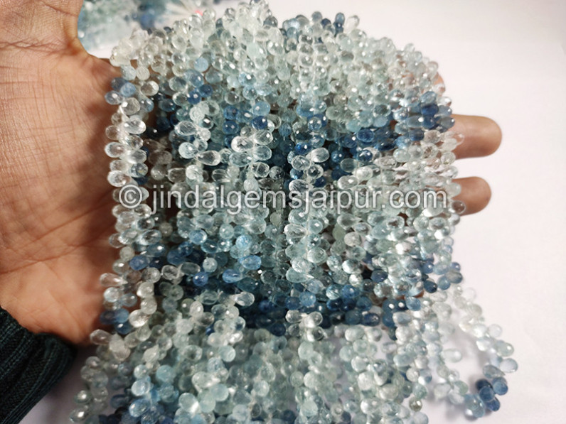 Santa Maria Aquamarine Shaded Faceted Drops Shape Beads